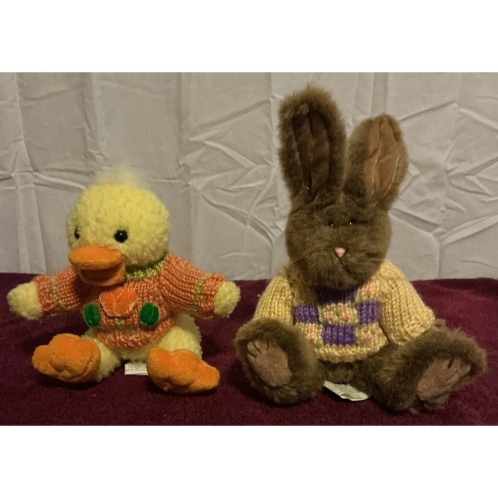 2VTG Easter Chrisha Playful Plush W/Sweaters  1988Bunny‎ Duck  And Rabbit